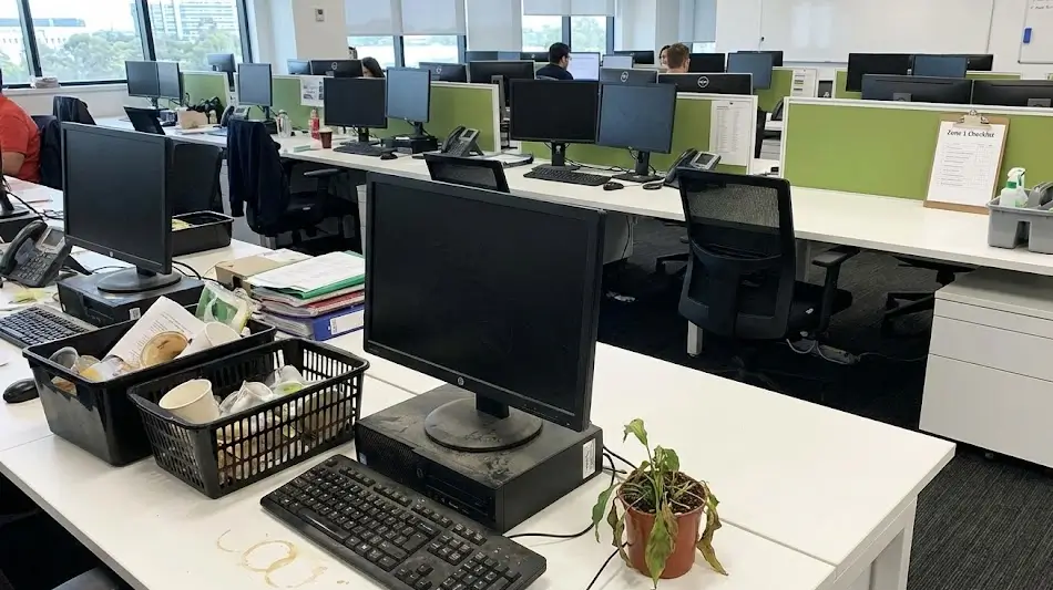 Why Weekly Cleaning Fails in real offices