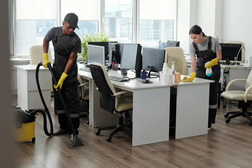 commercial office cleaning service in bedford